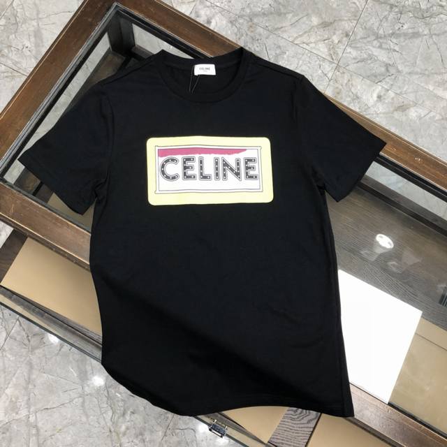 Celine's new summer crew neck short-sleeved T-shirt! Made from 270g heavyweight,