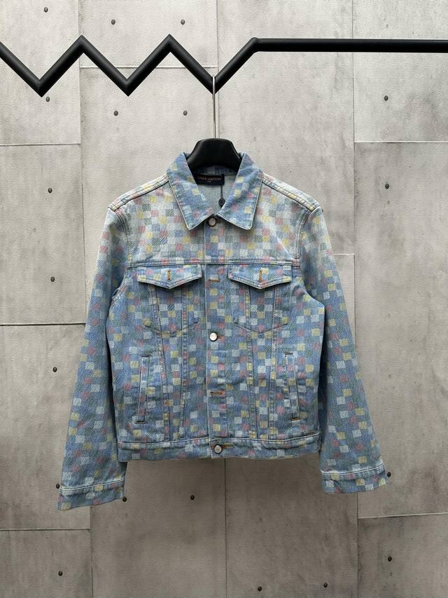 Louis Vuitton's new 25Ss colorful plaid casual denim trousers are made of heavyw