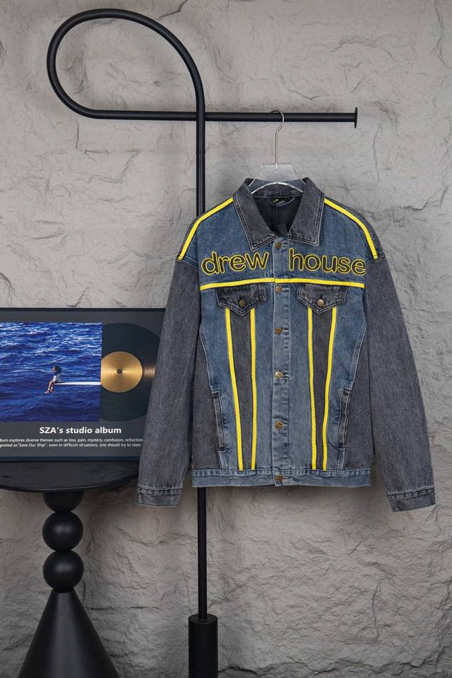Style: M214 Drew Houes Smiley Face Bieber Logo Couple's Denim Jacket. Fabric: Or