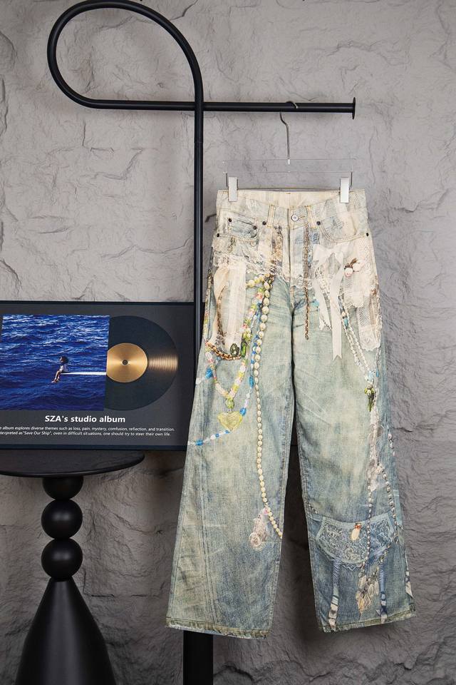 Style: M209 Top-of-the-line Acne Studios 25Ss 1981 jeans with lace, pearl chain,