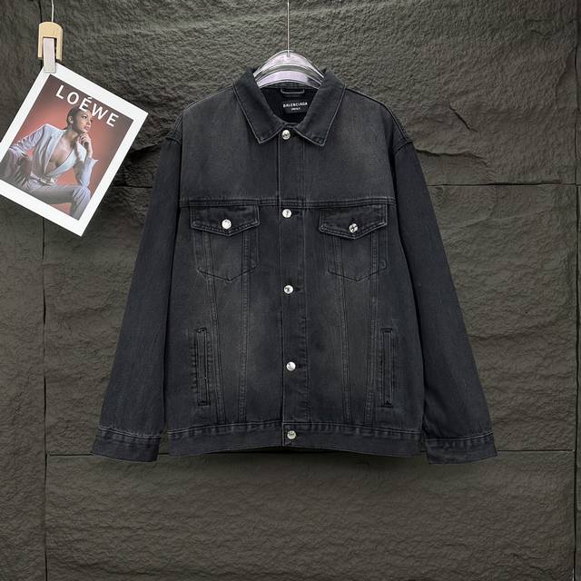 Balenciaga's new washed denim jacket with rhinestone letter logo for couples. Hi
