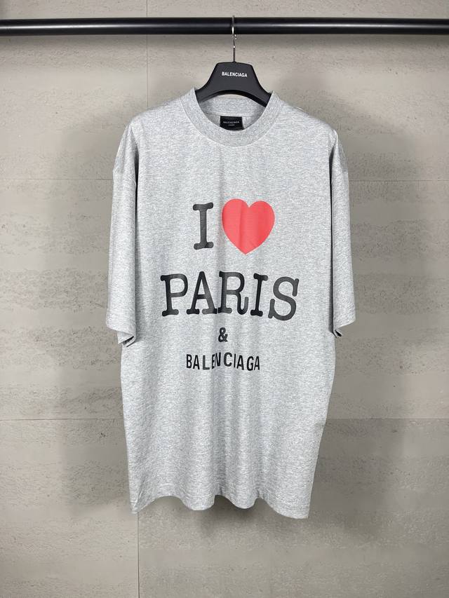 Actual photos of the top-tier version. Officially-branded Balenci*Ga Paris. Late