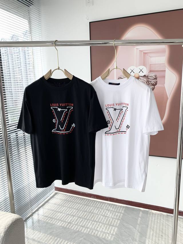 Lv 2025 latest trendy couple style, classic logo print round neck T-shirt, new s