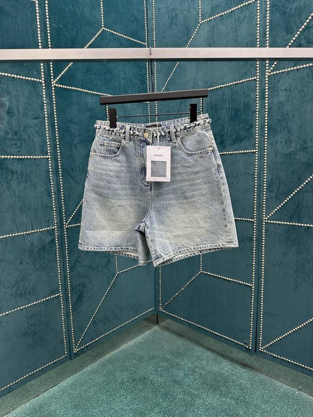 Chanel 25Ss new shorts are made of super comfortable washed denim cotton, which