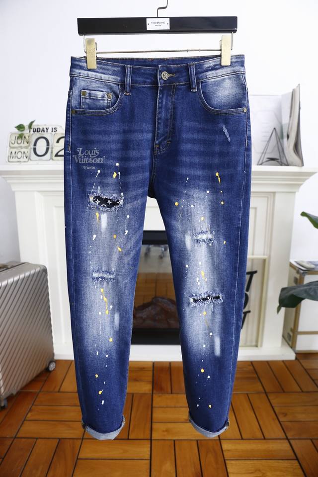Louis Vuit*On. New for Summer 2025! Stylish men's summer thin-cut ripped jeans m