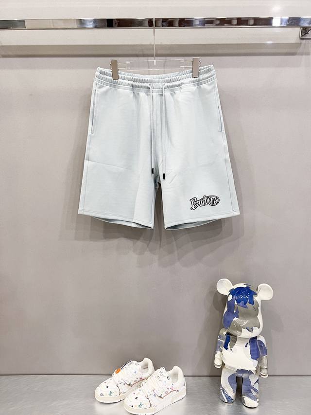 Burberry custom-made space cotton shorts. Brand signature logo embroidery. Offic