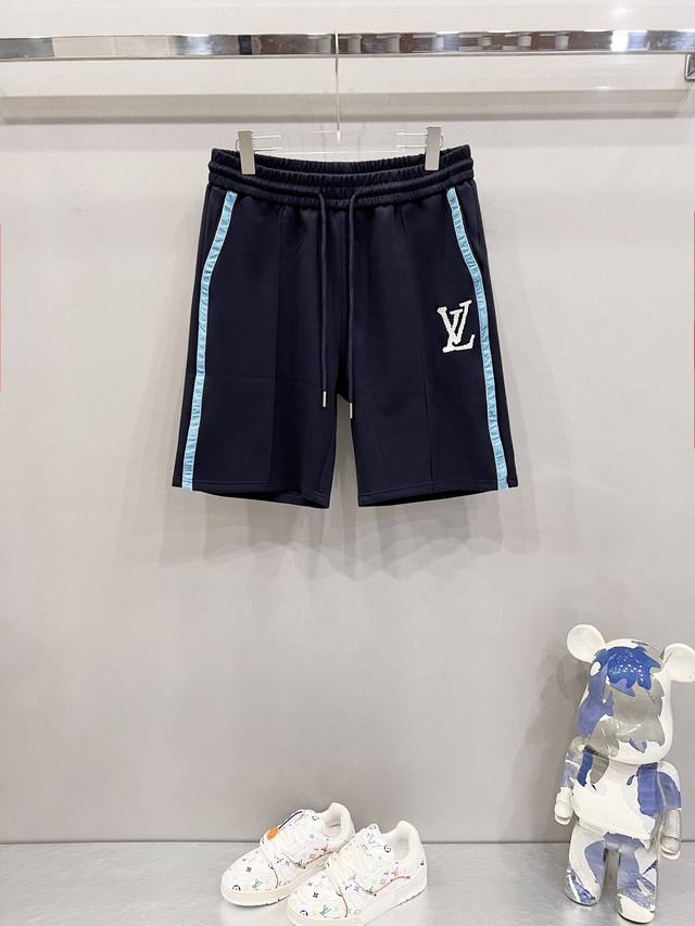 Louis Vuitton custom-made space cotton shorts featuring embroidered large logos,