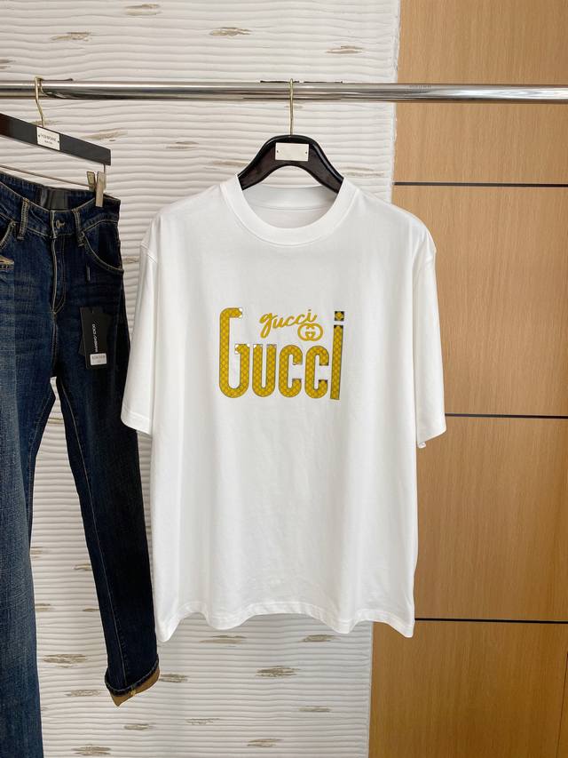 Gucci 25th new men's round neck short-sleeved T-shirt with outstanding design hi