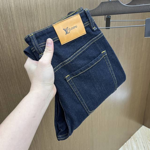 New Lv High-end Custom, 2025 Early Spring Latest Jeans Available Simultaneously