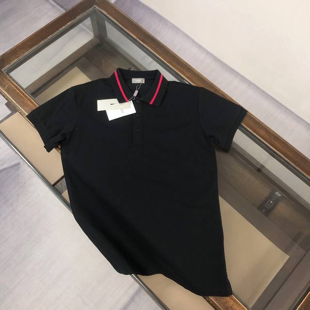 Cdior's latest Spring/Summer 2025 Polo shirt! This highly coveted business casua
