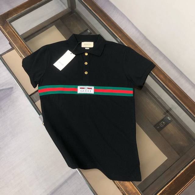Gucci's latest Spring/Summer 2025 Polo shirt! This highly coveted business casua