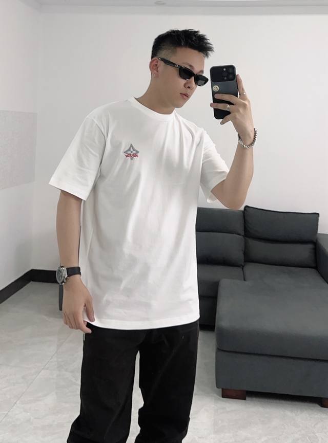 Louis Vuitton's new Spring/Summer 2025 short-sleeved, embroidered lettering T-sh