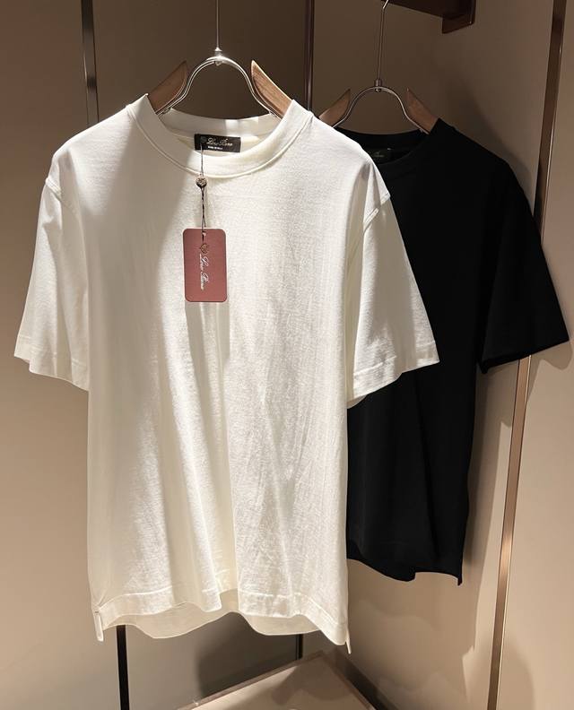 Loro Piana's latest trade-order short-sleeved T-shirt for men for the Spring/Sum