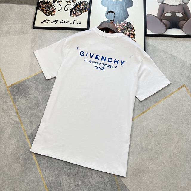 Givenchy 25th anniversary cotton short-sleeved T-shirt features the Givenchy Sta