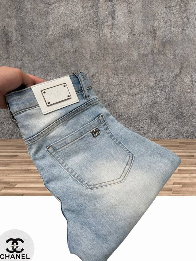 D&G Dolce & Gabbana's latest spring/summer jeans are a hot seller at the counter