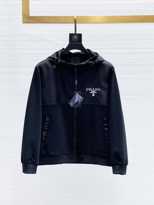 This spring's hottest item, the same style as the official Prada model, is now o