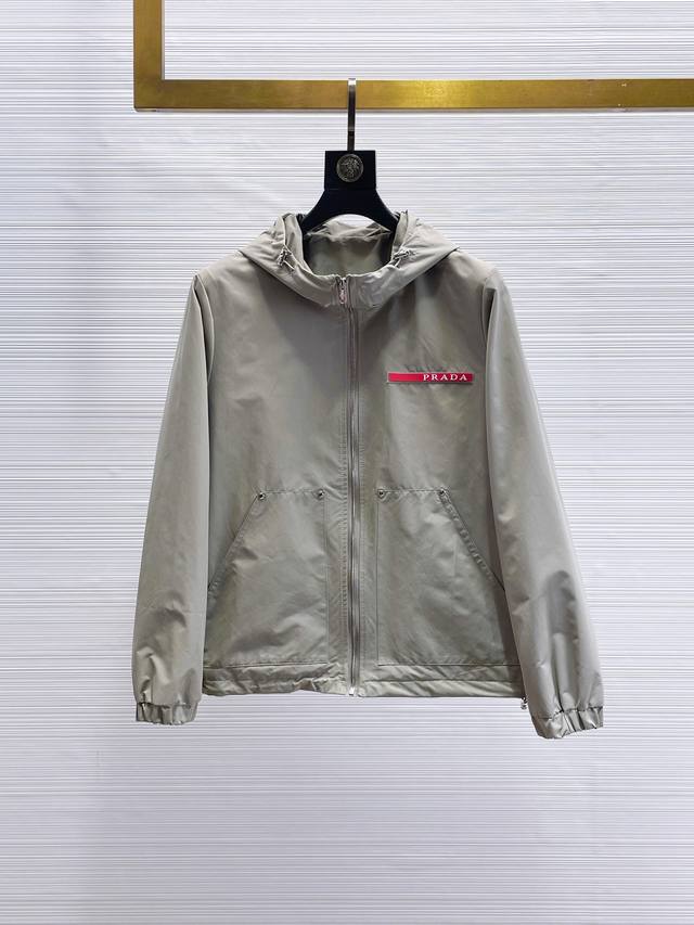 A hot-selling Prada item, available on the official Prada website, now on sale!