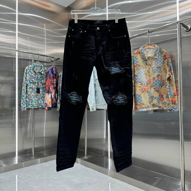 D Amiri ripped street style slim-fit stretch jeans. Color: Black. Size: 30, 32,