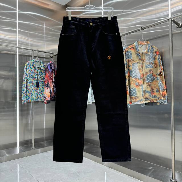 D Lv Louis 25 new jeans with embroidered letters on the back pocket and a printe