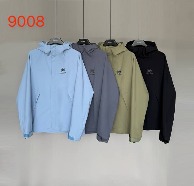 Mammut Softshell Jacket Process Description: Made of Gore-Tex 70D plain weave ma