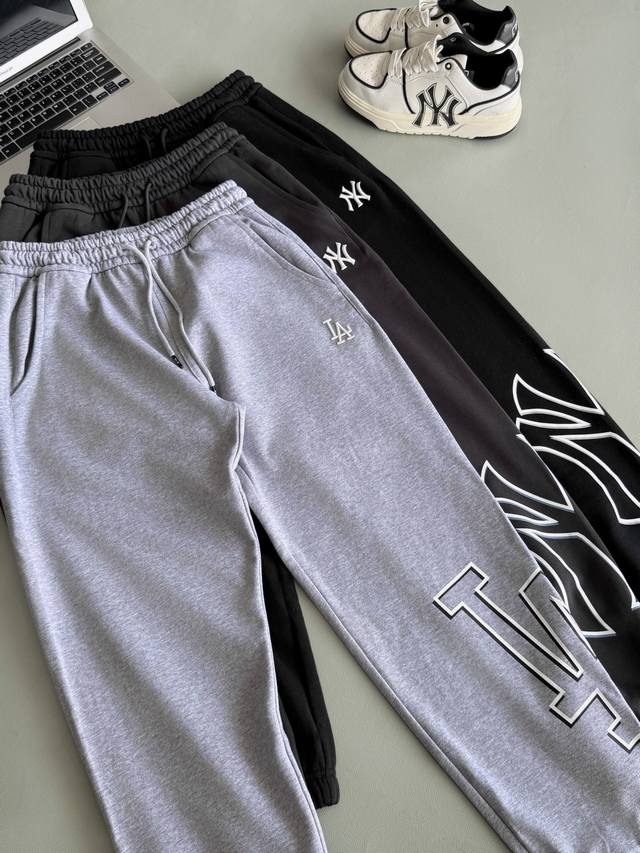 25th autumn new trousers model number: 66032 100% cotton hoodie fabric size: M 3
