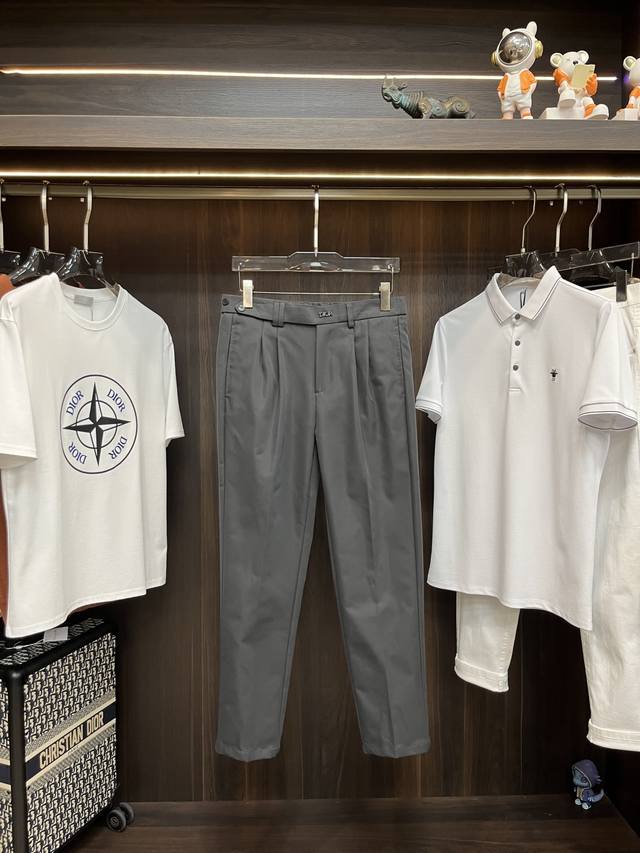 Exclusively for Dior, these new men's casual pants are high-end, original Europe