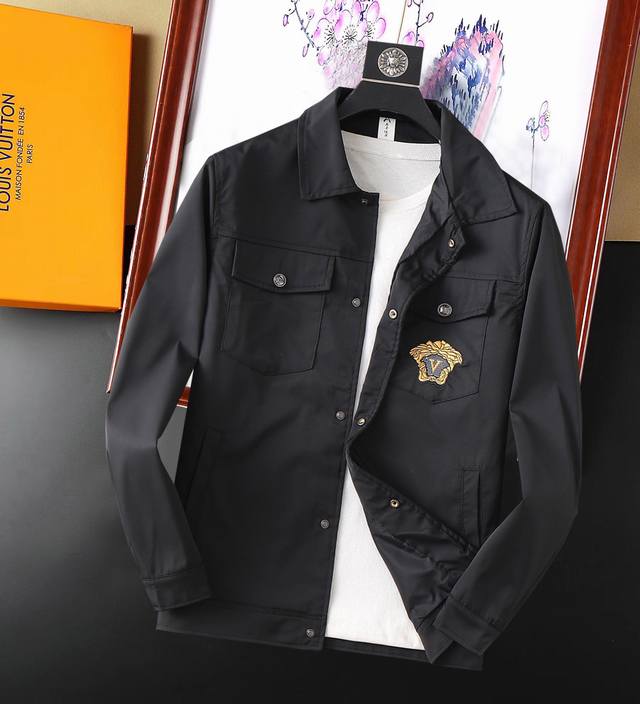 Versace 2025 Spring new men's jacket, a high-end version with all three original