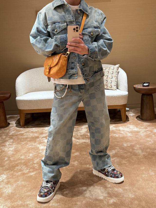 pants - Louis Vuitton checkerboard straight-leg denim trousers. Fabric: 7x7 coun