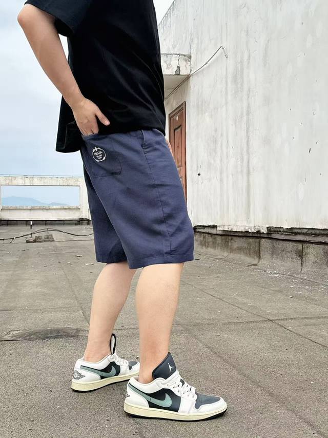 D Soft Golden Tencel and Linen Blend Navy Casual Shorts: A must-have summer shor