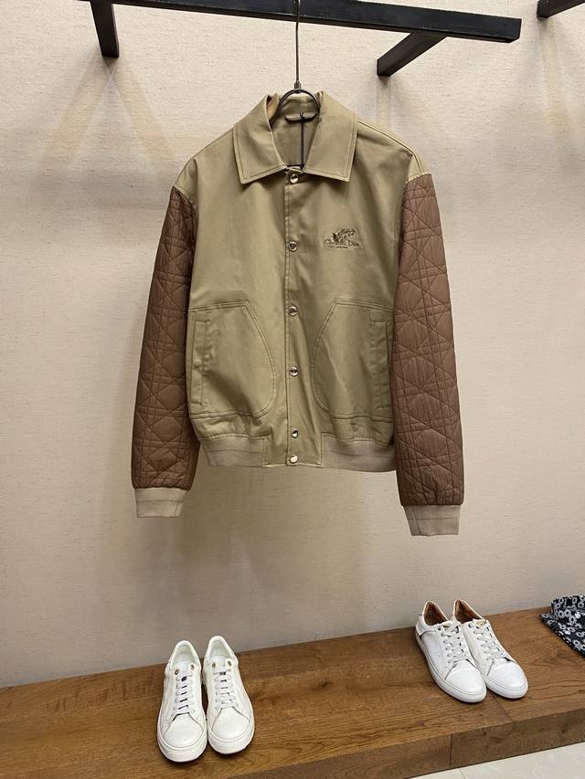 Dior, Cd*2025 Early Fall new jacket, featuring bluebell embroidery on the front,