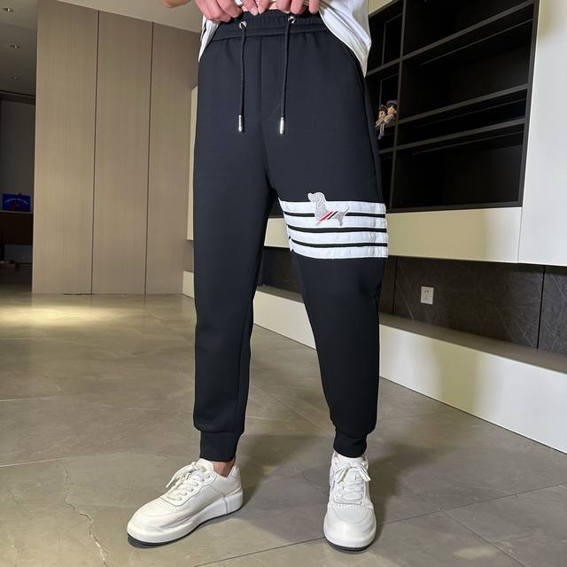 Thom Browne's new 2025 Spring/Summer casual pants! Available now on the official