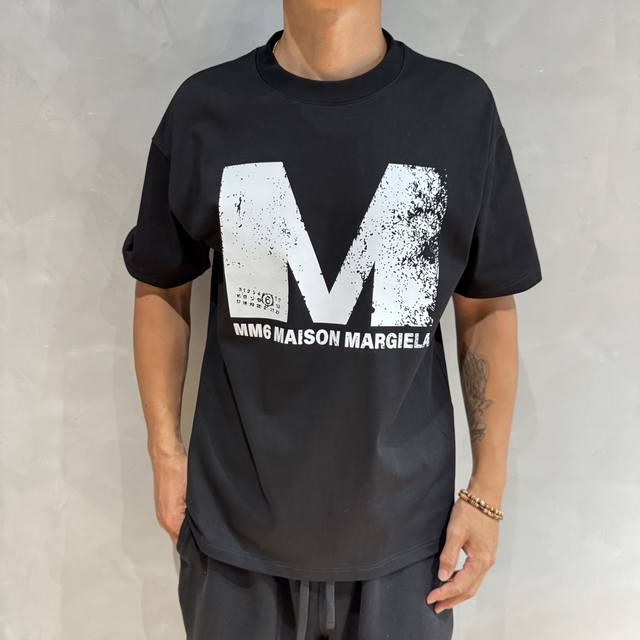 Mm6 summer short-sleeve top made of high-quality cotton fabric, skin-friendly an