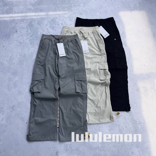 that can be worn wide or cuffed, perfect for everyday outdoor looks! The unique