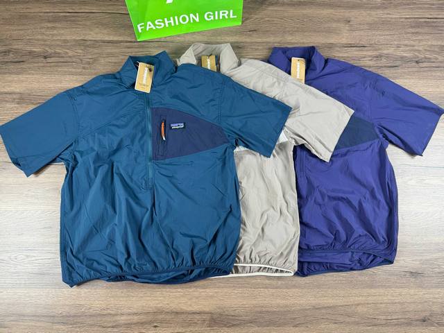 Patagonia Outdoor Quick-Dry Half-Zip Cycling T-Shirt! This summer base layer fea