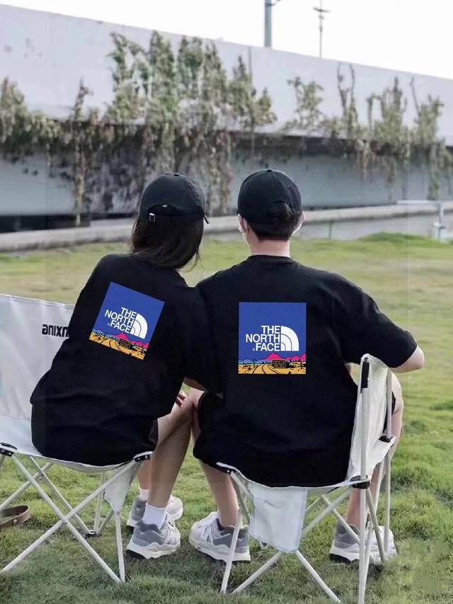 High-quality North Face co-branded blue square landscape outdoor couple's printe