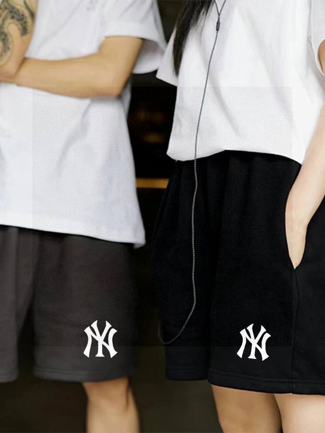 Mlb Ny Yankees Counter Synchronized Basic Logo Printed Terry Couple Shorts Don't