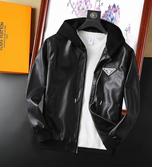 Same style as the official Prada website, also on sale! This new 2025 spring men