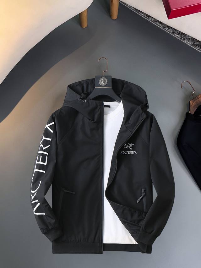 same style as Arc'teryx's official website, now on sale! New 2025 Spring men's j