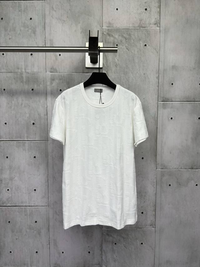 Dior embossed jacquard short sleeves process description: woven with 32S double-