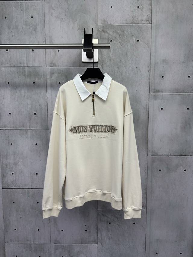 Louis Vuitton letter embroidered zipper sweatshirt. Craftsmanship: Made of pique