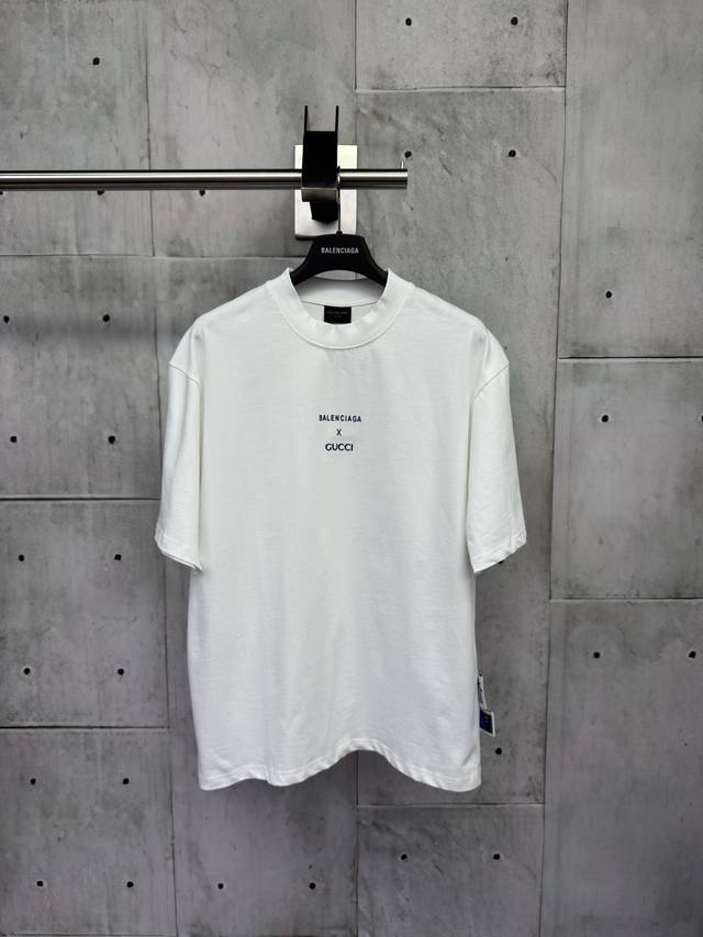 for crisp, clear lettering. Pairs well with a variety of clothing for a stylish