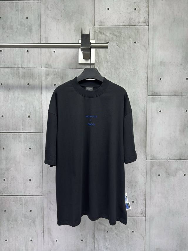 Balenciaga X Gucci collaboration printed short-sleeves. Craftsmanship: Made from