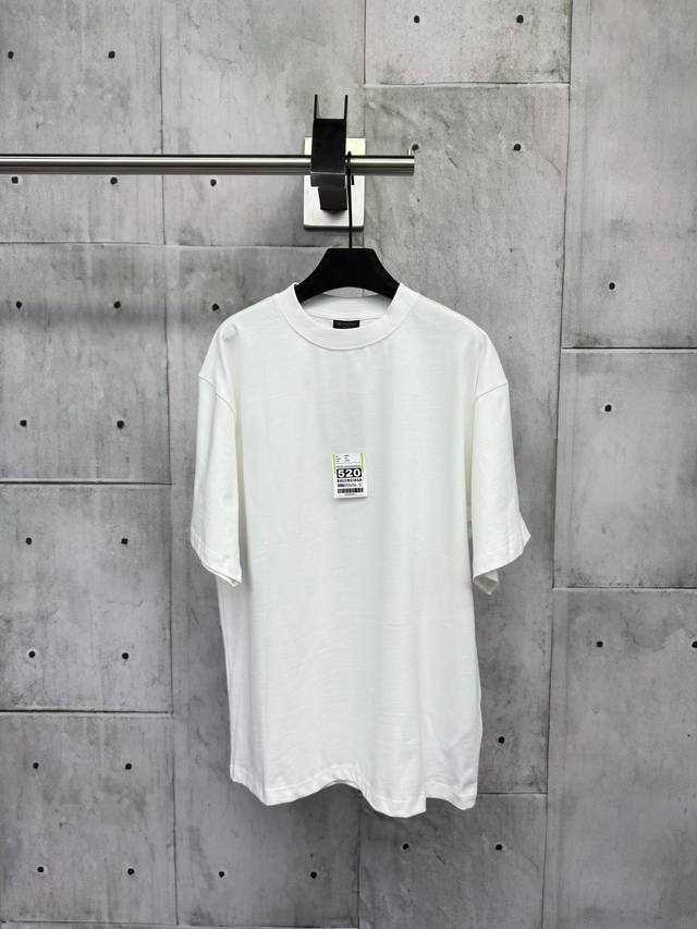 Balenciaga 520 short-sleeved label. Craftsmanship: 100% cotton double-ply fabric