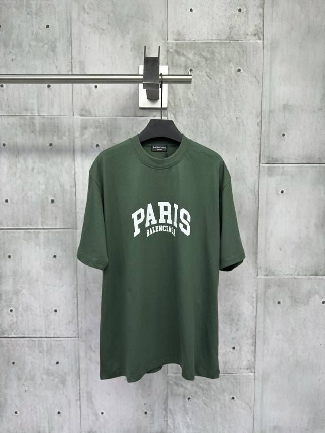 Balenciaga letter print short sleeves. Craftsmanship: The fabric is made of doub