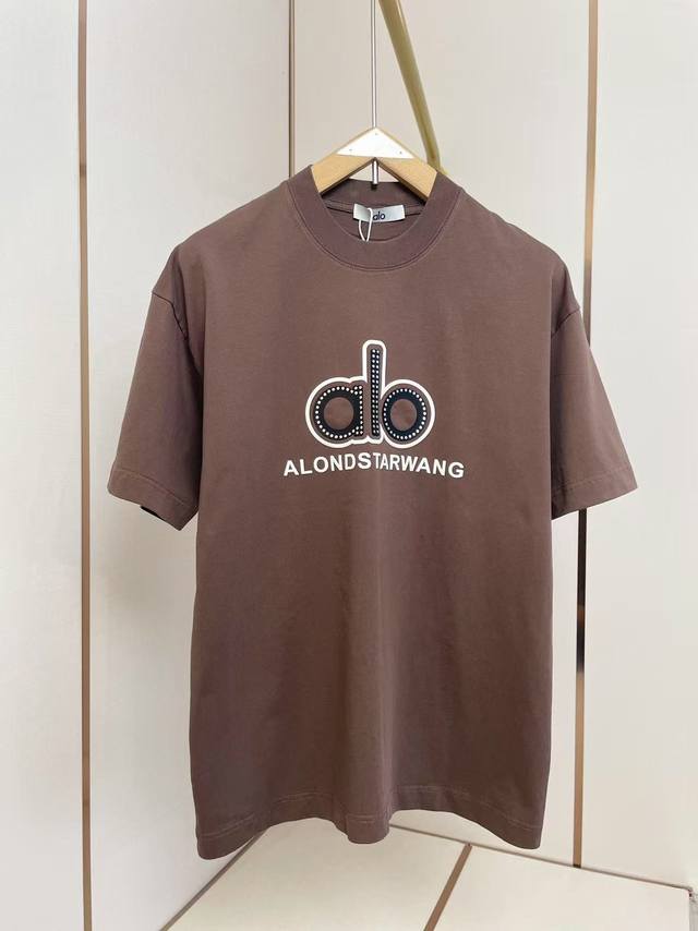 Alo 2025 new small iron nail letter T-shirt has a striking pattern and text logo