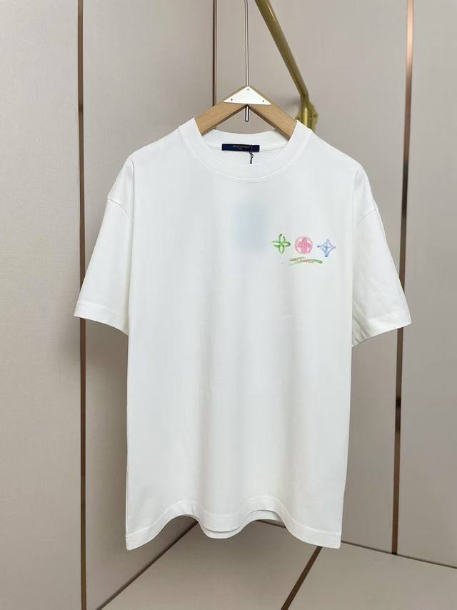 Lv 2025Ss Colorful graffiti letter T-shirt. The red, green and blue colors symbo