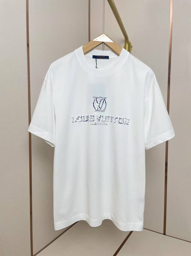 Lv2025 new crackle T-shirt with 3D effect that looks good from every angle. Doub