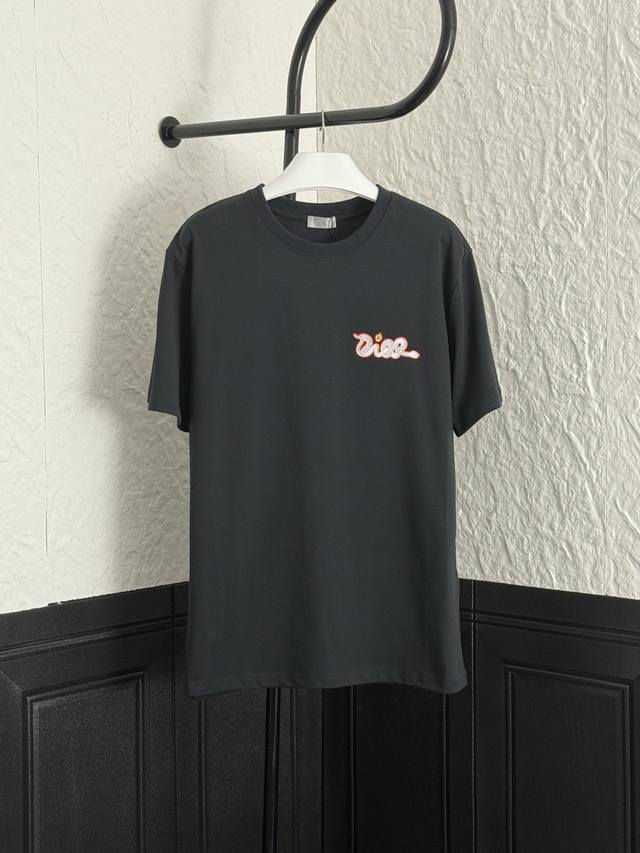 Net Price) This Dior Year of the Snake limited edition short-sleeved apple and s
