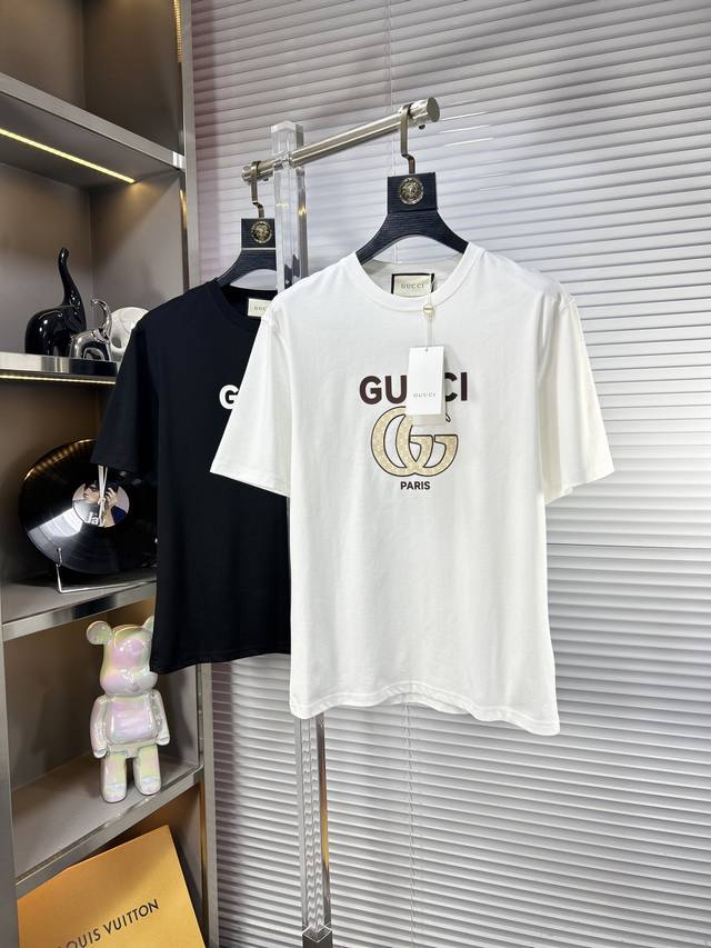 Gucc* Gucci SS25 new summer collection featuring a round neck, short-sleeved T-s