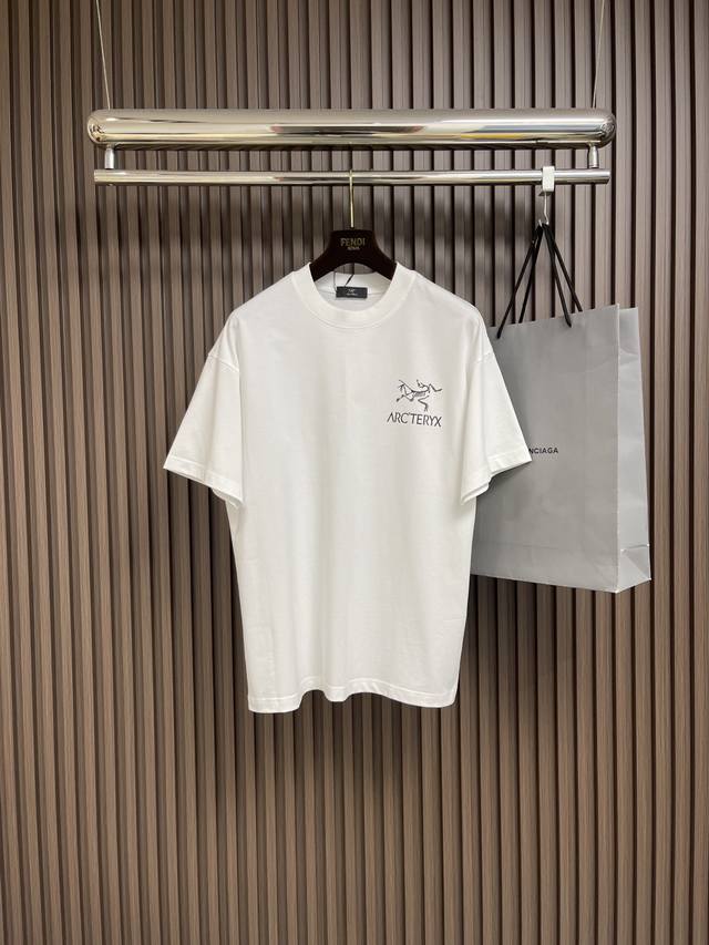 Arcteryx logo-printed, round-neck, loose-fitting American retro short-sleeved T-
